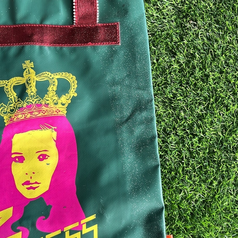 PARCEL Princess Tote Bag - Picture 8 of 9